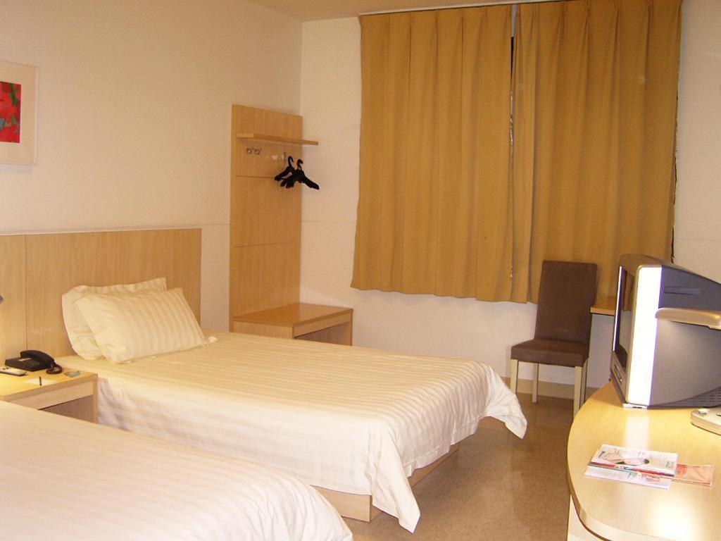 Jinjiang Inn - Qingdao Xiangjiang Road Екстер'єр фото