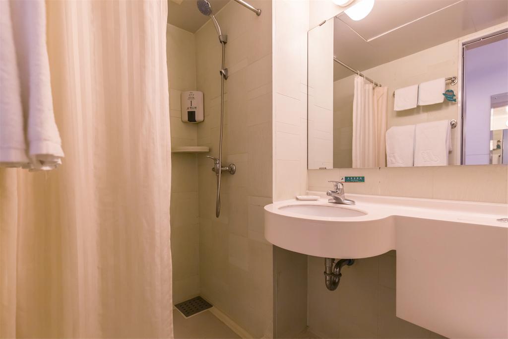 Jinjiang Inn - Qingdao Xiangjiang Road Екстер'єр фото